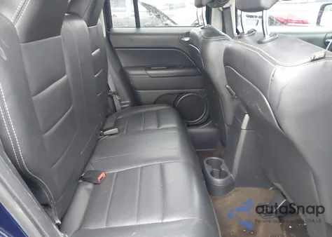 2015 Jeep Patriot Latitude z USA, uszkodzony, nr VIN 1C4NJPFA7FD343613